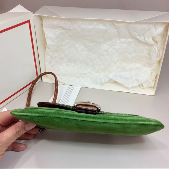 NWT Vintage Y2K Coach Green Suede Leather Buckle Wristlet Pouch Bag Authentic - Picture 12 of 15